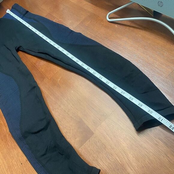 Spanx look at me black and blue leggings Medium - Picture 6 of 10